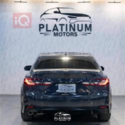 تۆیۆتا کامری